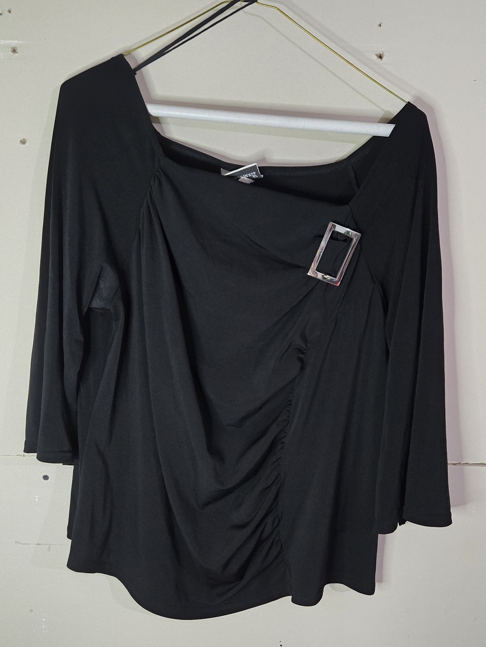 Fashion Bug Women's Plus 20 Black Knit Scoop Neck 3/4 Sleeve Buckle Top